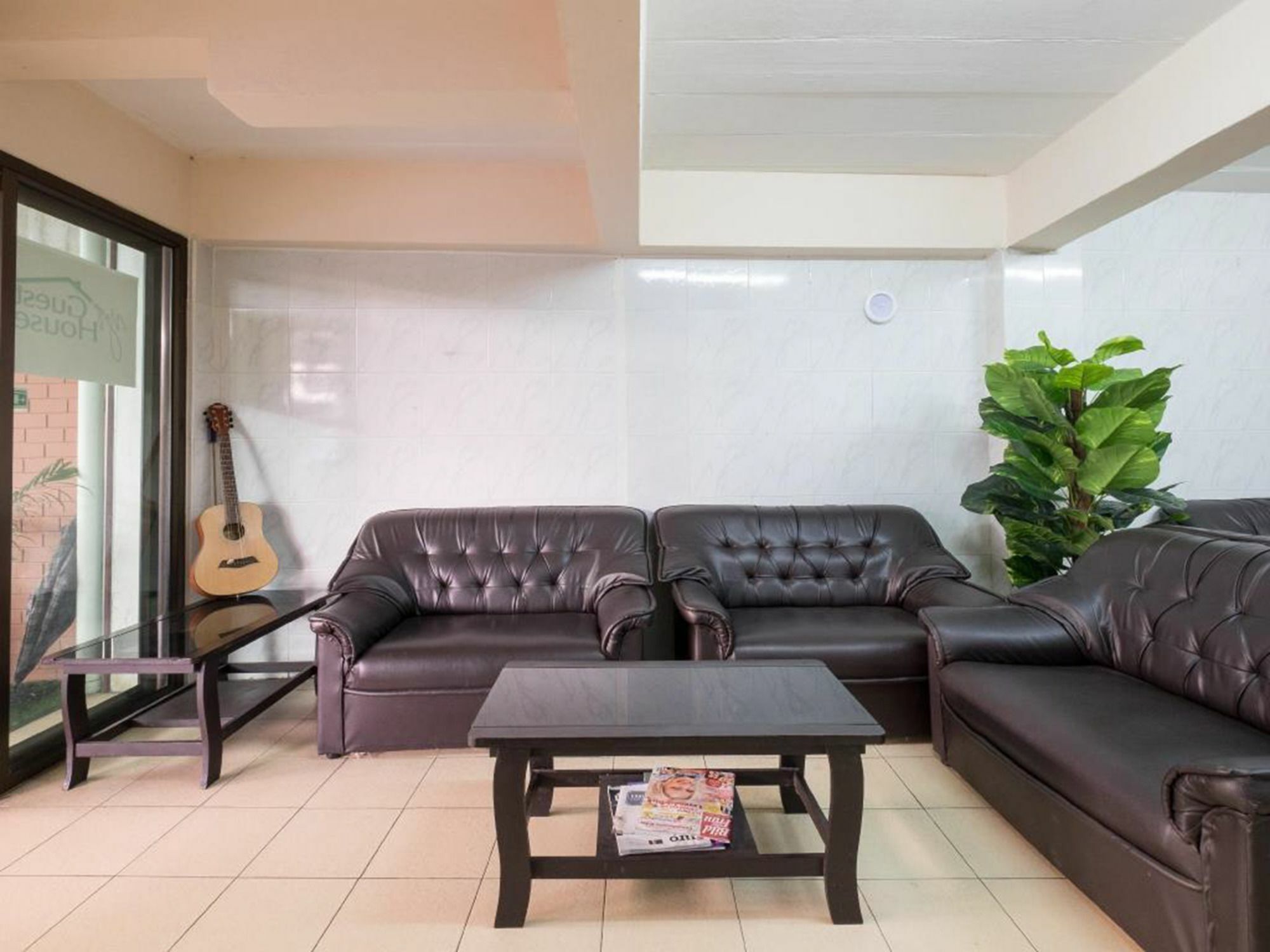 Yaya Guesthouse バンコク都 エクステリア 写真